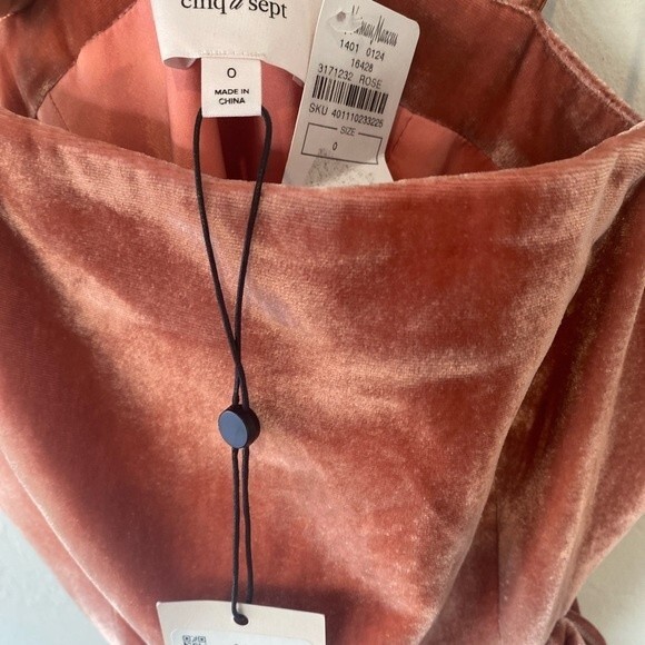 Cinq A Sept pink spaghetti strap mini cocktail semiformal drsss velvet texture - Picture 8 of 12